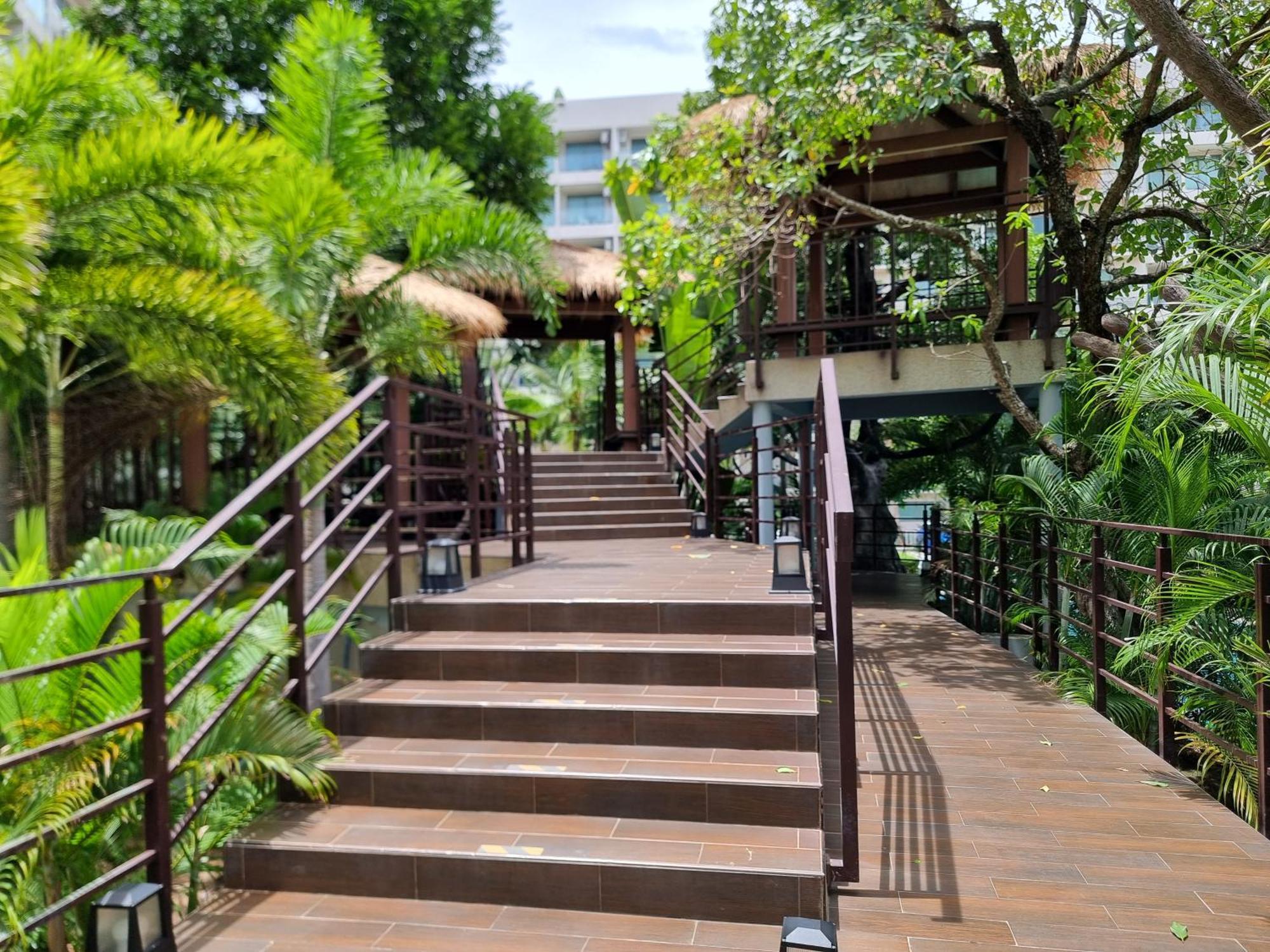 Laguna Beach Condo Resort 3 Maldives Pattaya Pool View ลากูน่า บีช คอนโด รีสอร์ต 3 พัทยา Jomtien Beach Esterno foto