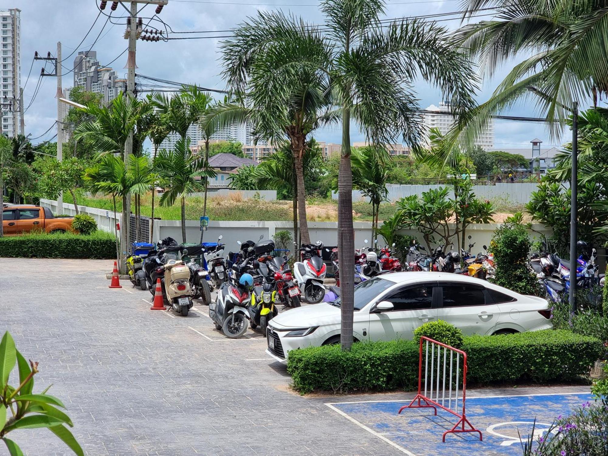 Laguna Beach Condo Resort 3 Maldives Pattaya Pool View ลากูน่า บีช คอนโด รีสอร์ต 3 พัทยา Jomtien Beach Esterno foto